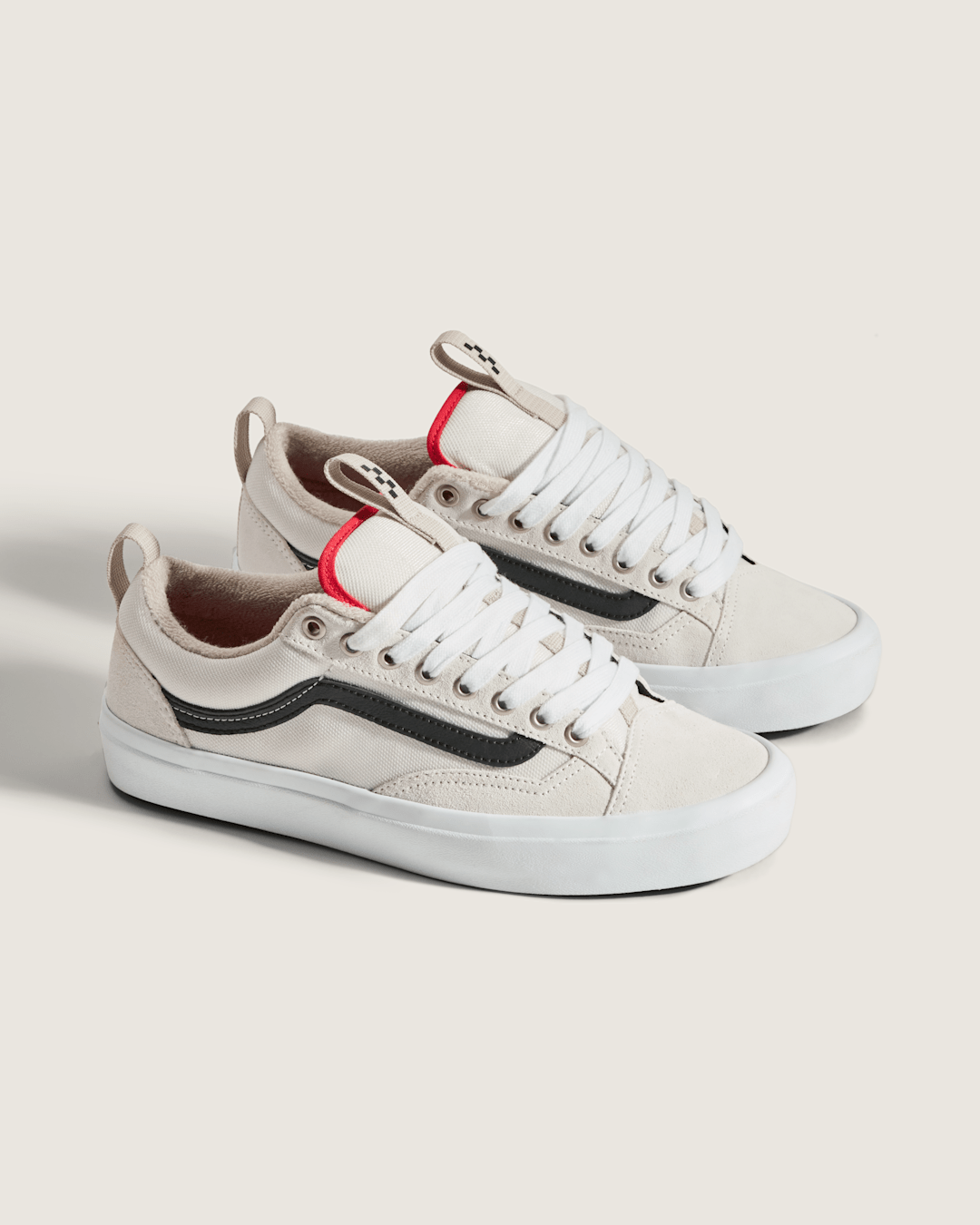 Skate Old Skool 36+ Shoe in Antique White / Black | Vans online