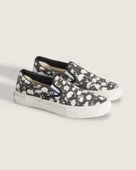 Skate Slip-On Shoe in Black / White | Vans discount