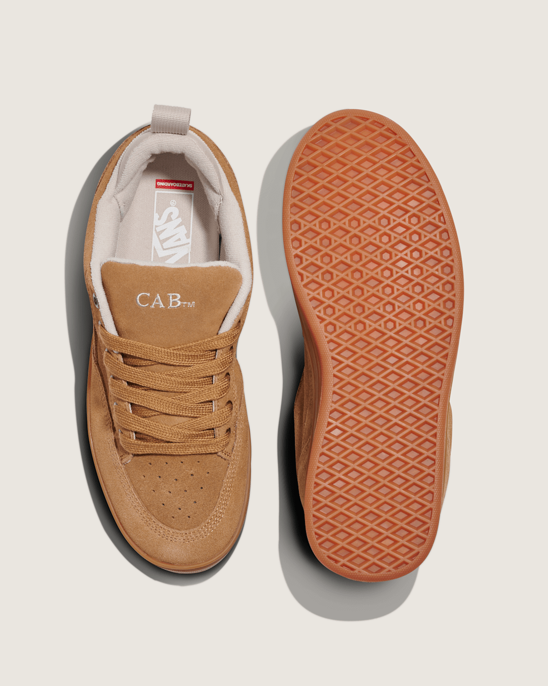 Skate Cab 4 Shoe in Brown / Gum | Vans near me