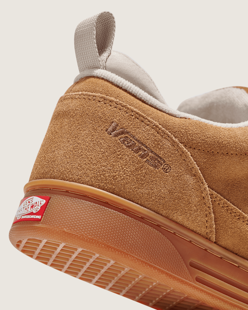 Skate Cab 4 Shoe in Brown / Gum | Vans near me