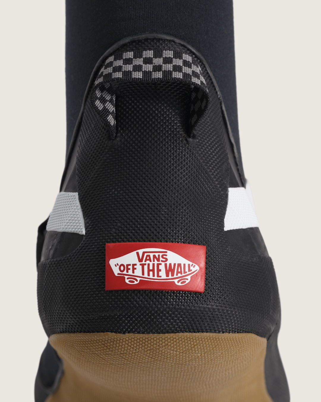 SF 5MM Bootie in Black | Vans on sale