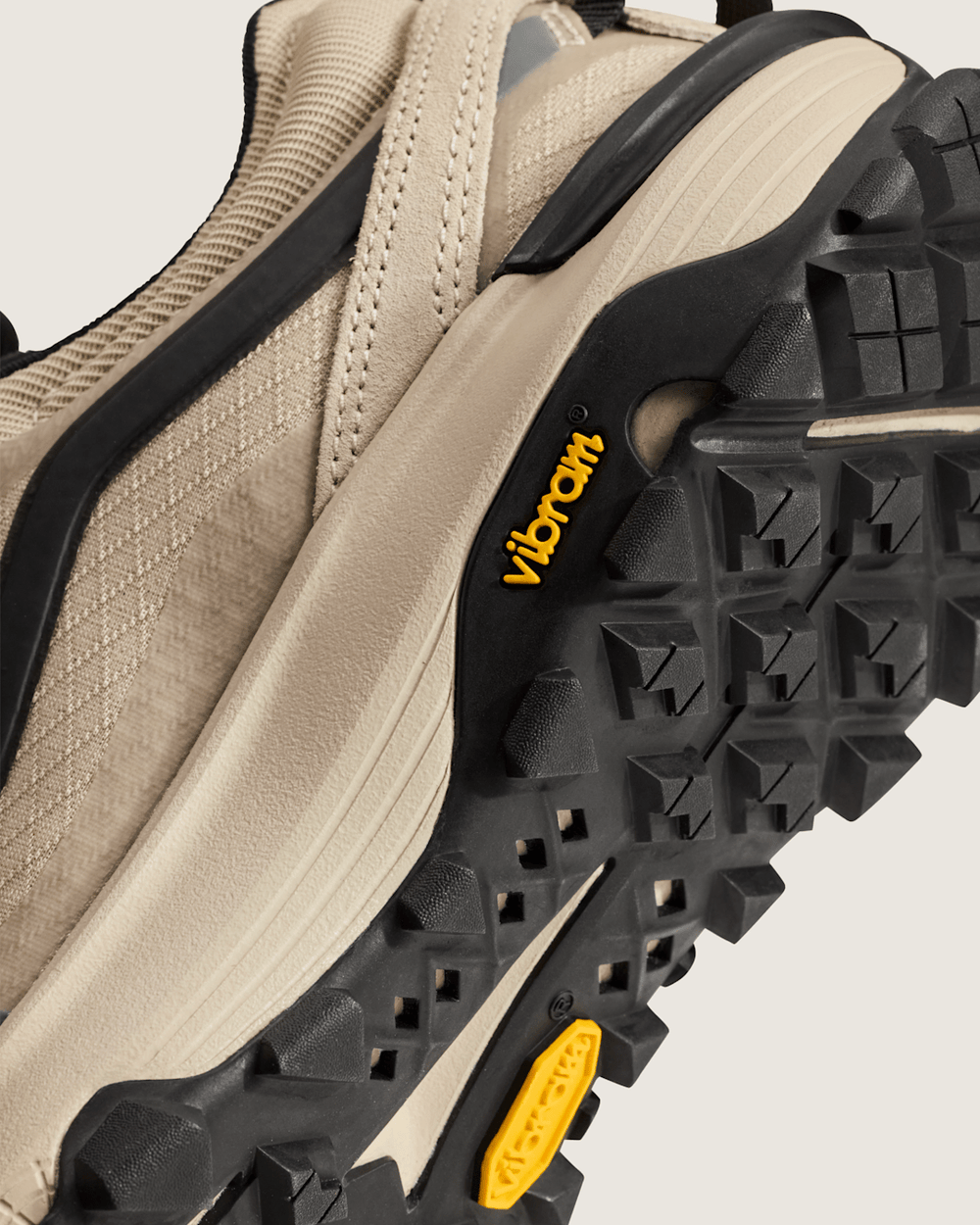 Crosspath XC Shoe in Peyote Beige / Black | Vans outlet