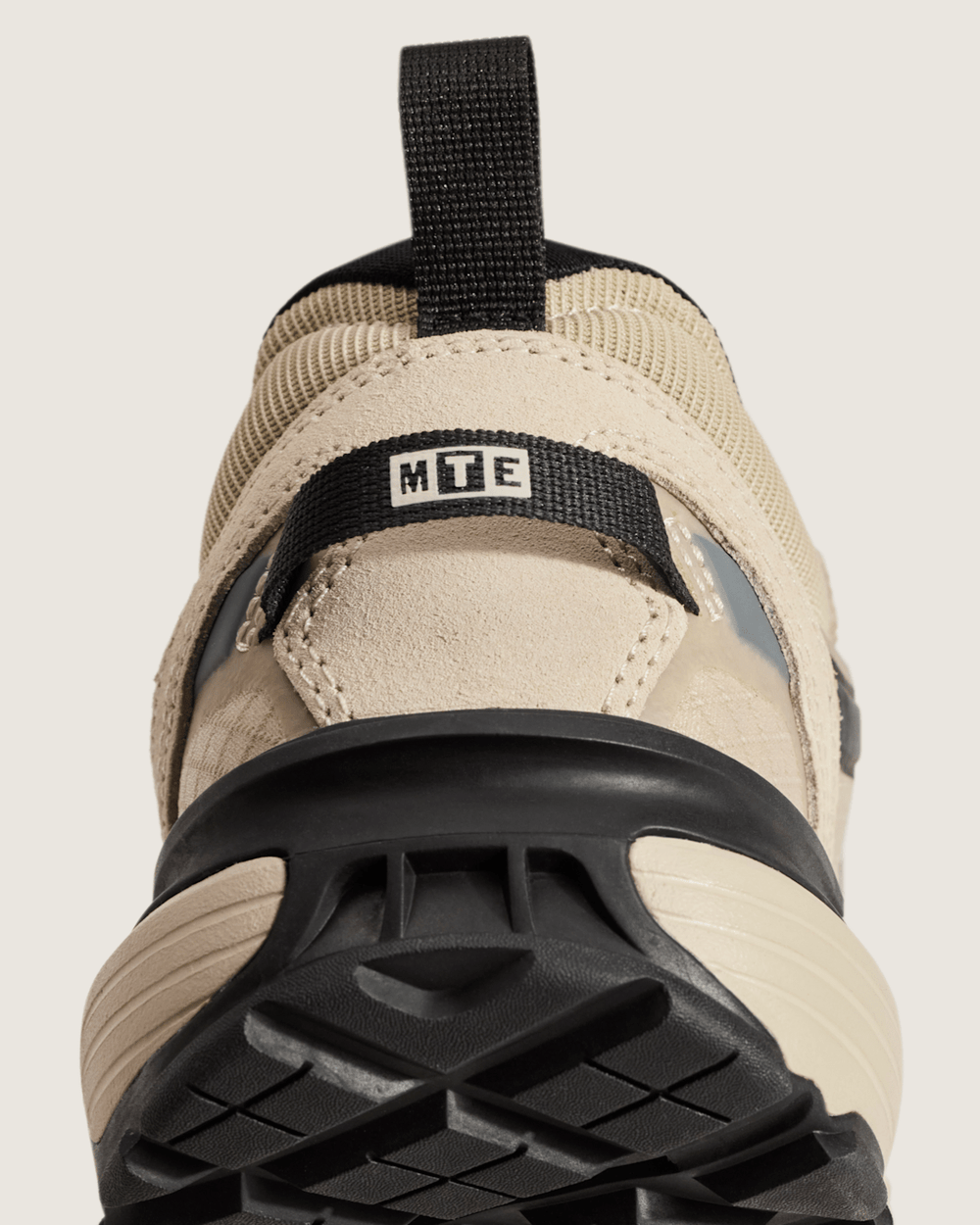 Crosspath XC Shoe in Peyote Beige / Black | Vans outlet