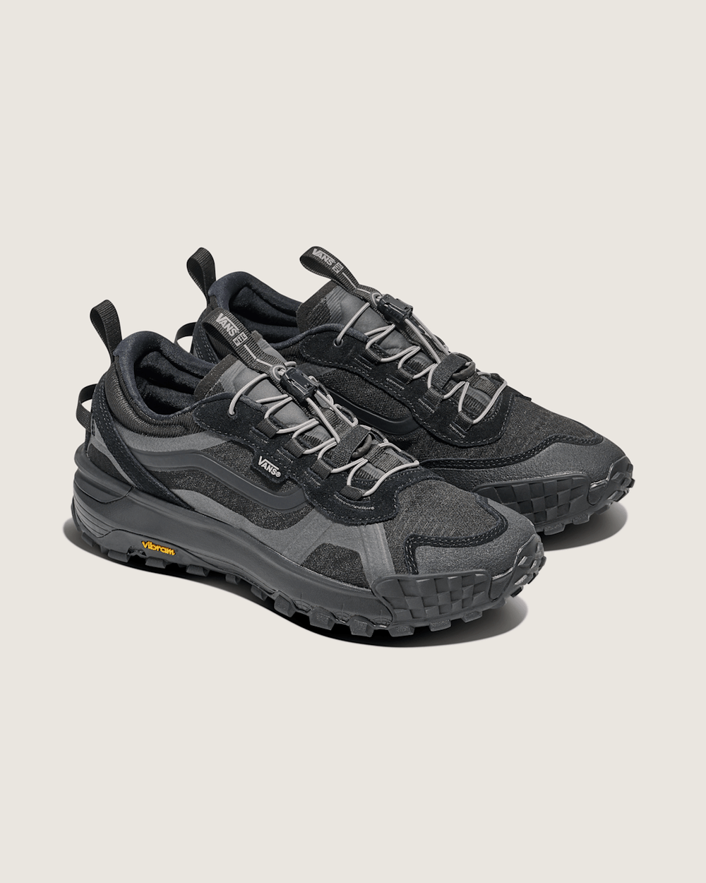 Crosspath XC Shoe in Black / Grey | Vans sale