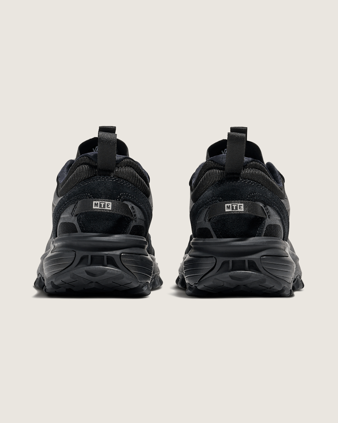 Crosspath XC Shoe in Black / Grey | Vans sale