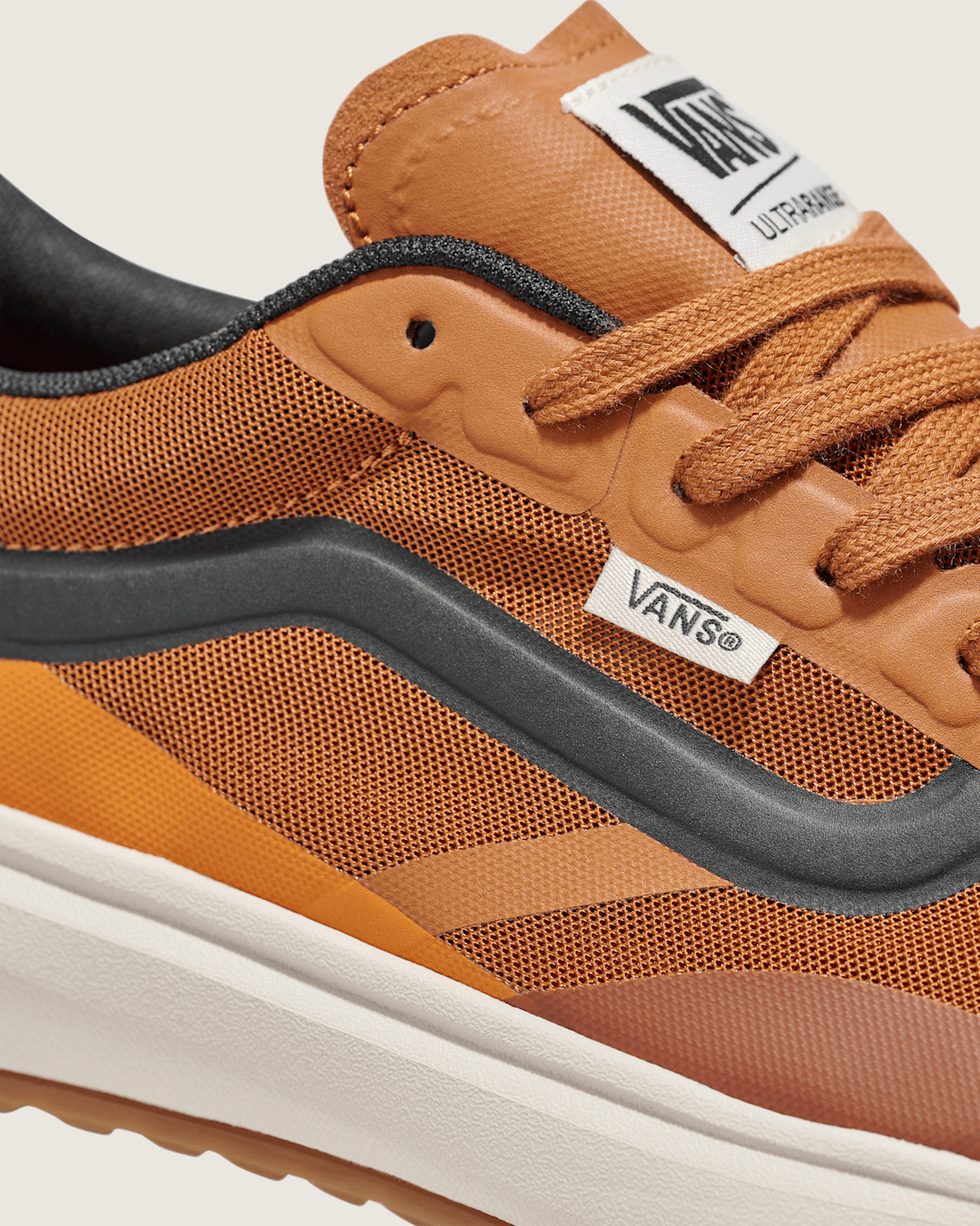 UltraRange 2.0 Shoe in Orange / Brown | Vans on sale