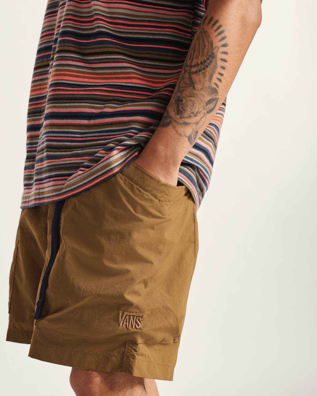 Trek Guide 19'' Shorts in Sepia Brown | Vans discount