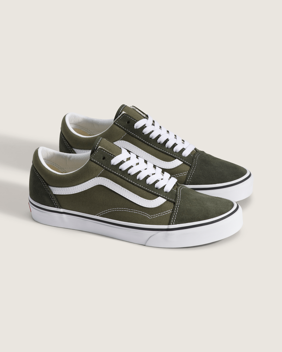 Old Skool Shoe in Obsidian Fern Green | Vans online