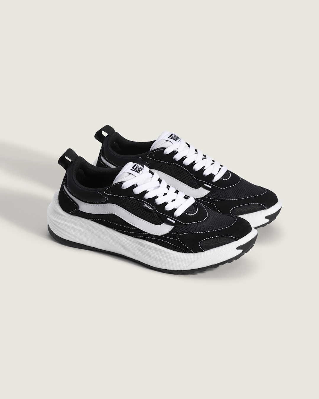 UltraRange Neo 2.0 Shoe in Black / White | Vans sale