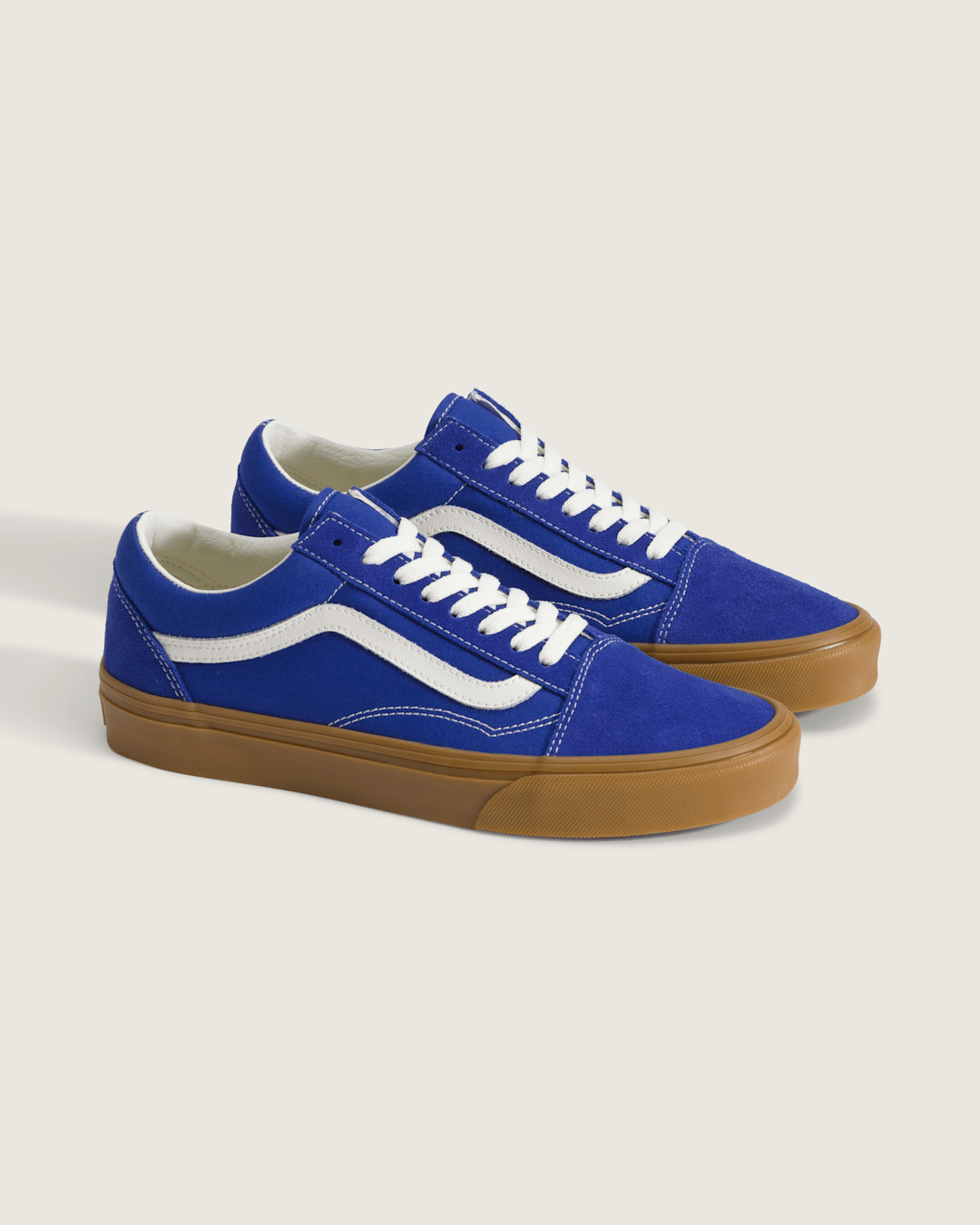 Old Skool Shoe in Gum Royal Cobalt Blue | Vans on sale