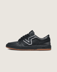 Lowland 2.0 Shoe in Black / White | Vans discount