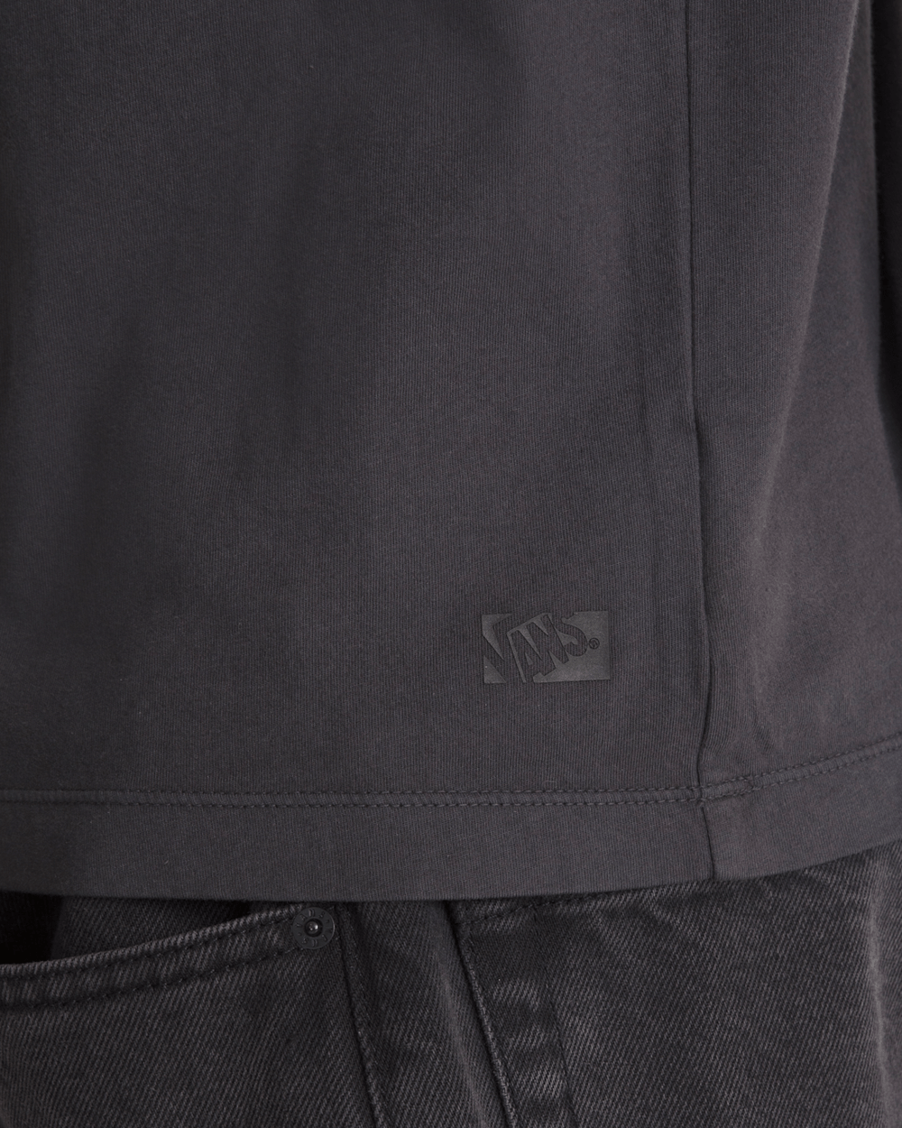 Premium Shrunken T-Shirt in Faded Black | Vans online