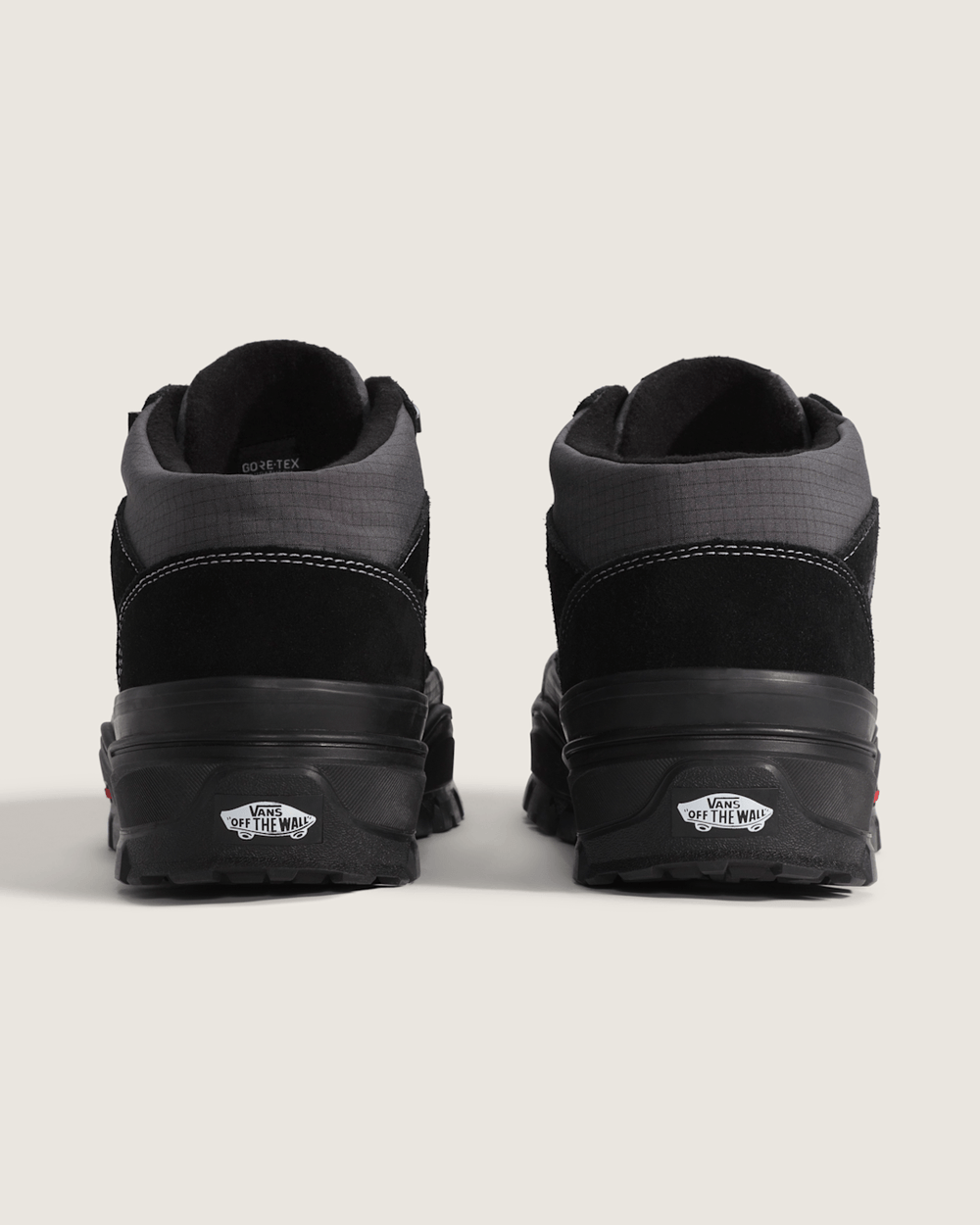 Mountain Mid GORE-TEX Insulated Shoe in Black | Vans sale