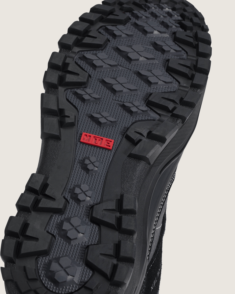 Mountain Mid GORE-TEX Insulated Shoe in Black | Vans sale
