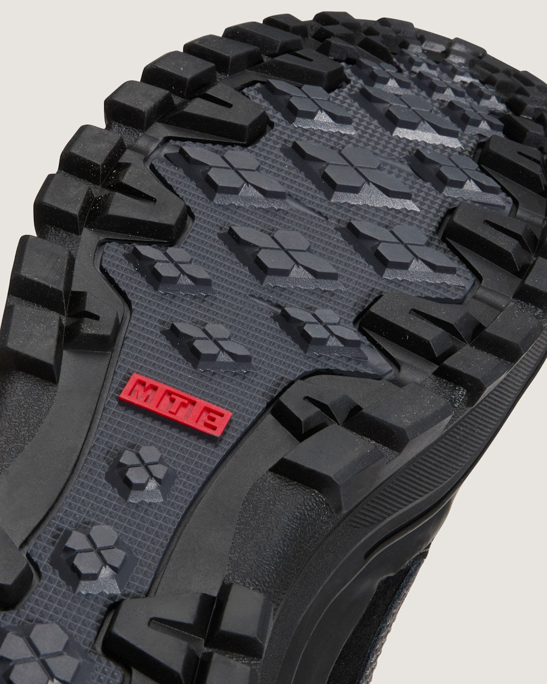 Sk8-Hi GORE-TEX Insulated Shoe in Black | Vans near me