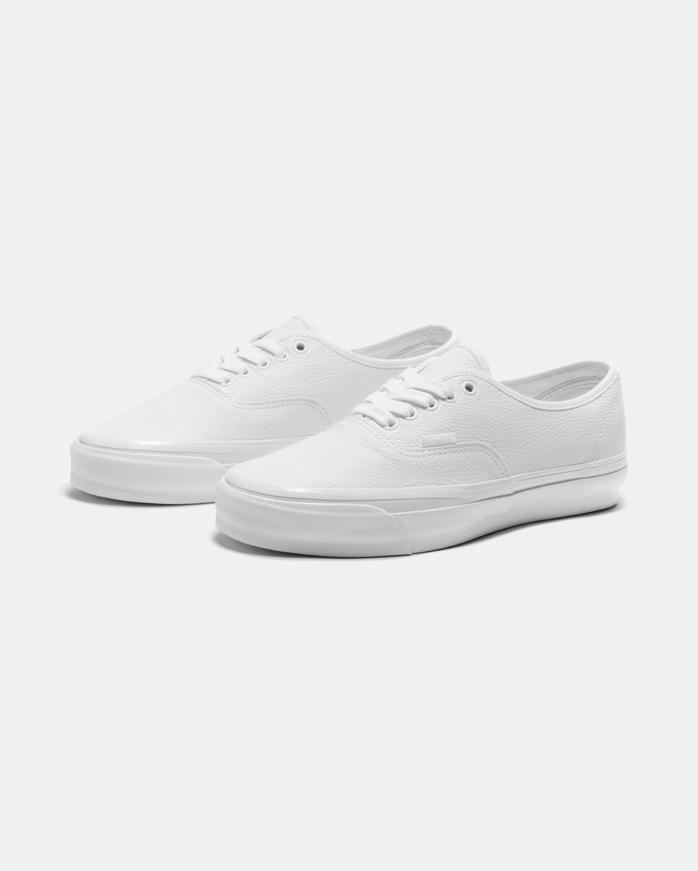 Premium Authentic Shoe in White | Vans on sale
