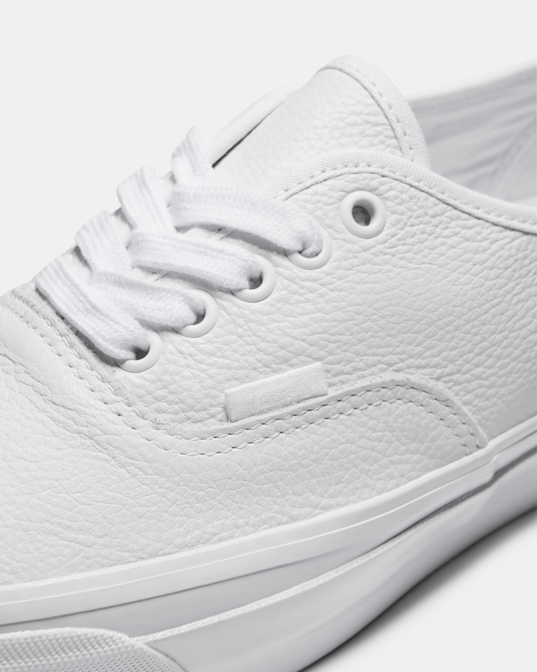 Premium Authentic Shoe in White | Vans on sale