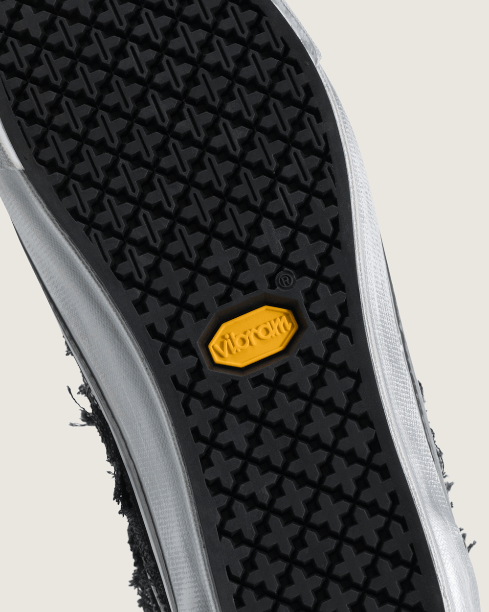 OTW Old Skool 36 Vibram in Silver Grey | Vans outlet