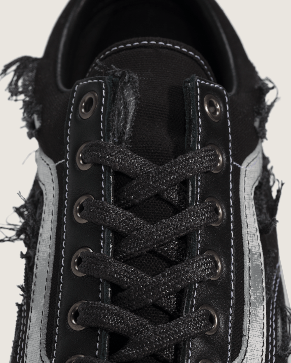 OTW Old Skool 36 Vibram in Silver Grey | Vans outlet