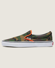 Customs Classic Slip-On Shoe in Camo Jungle Green | Vans sale