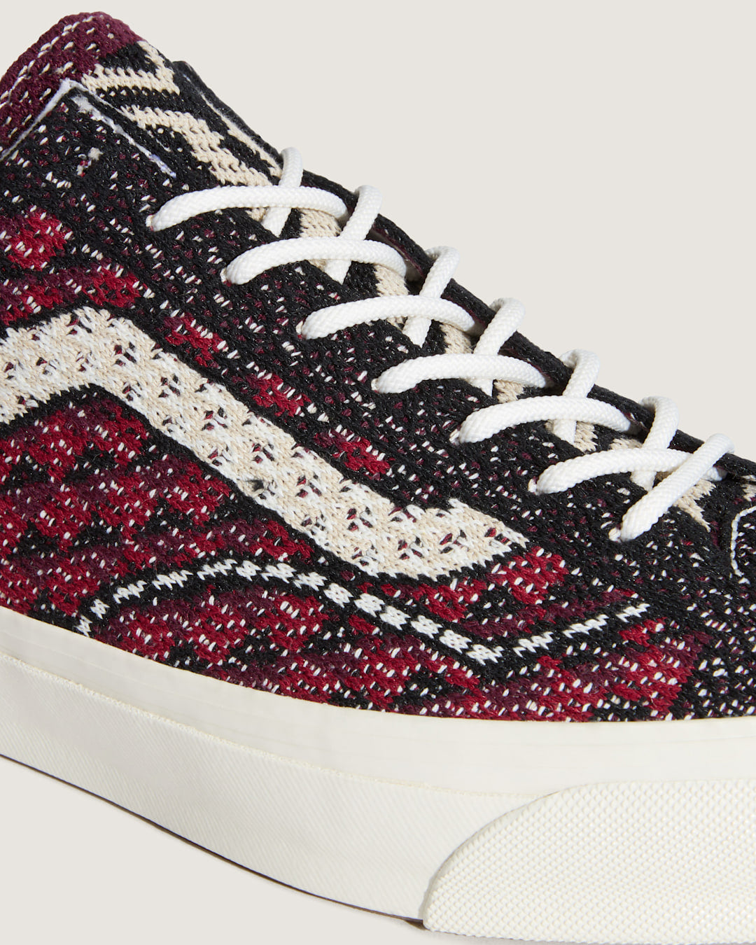 Premium Old Skool Shoe in Geo Check Bordeaux Red | Vans online