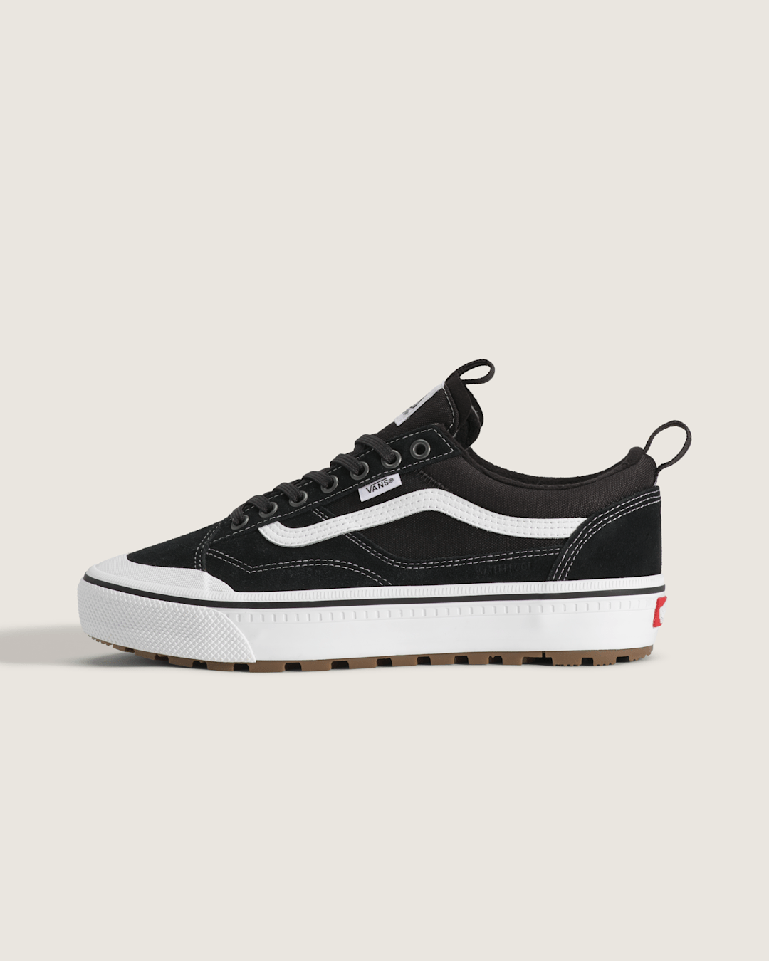 Old Skool Waterproof Insulated Shoe in Black / White | Vans discount