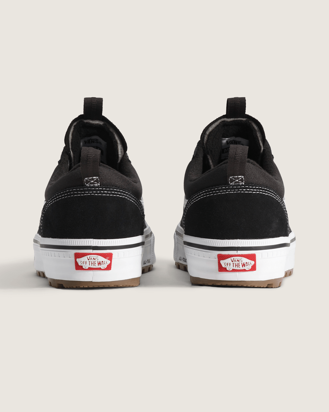 Old Skool Waterproof Insulated Shoe in Black / White | Vans discount