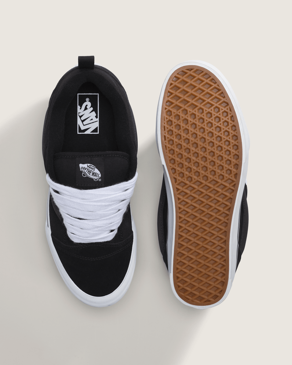 Knu Skool Shoe in Black | Vans outlet