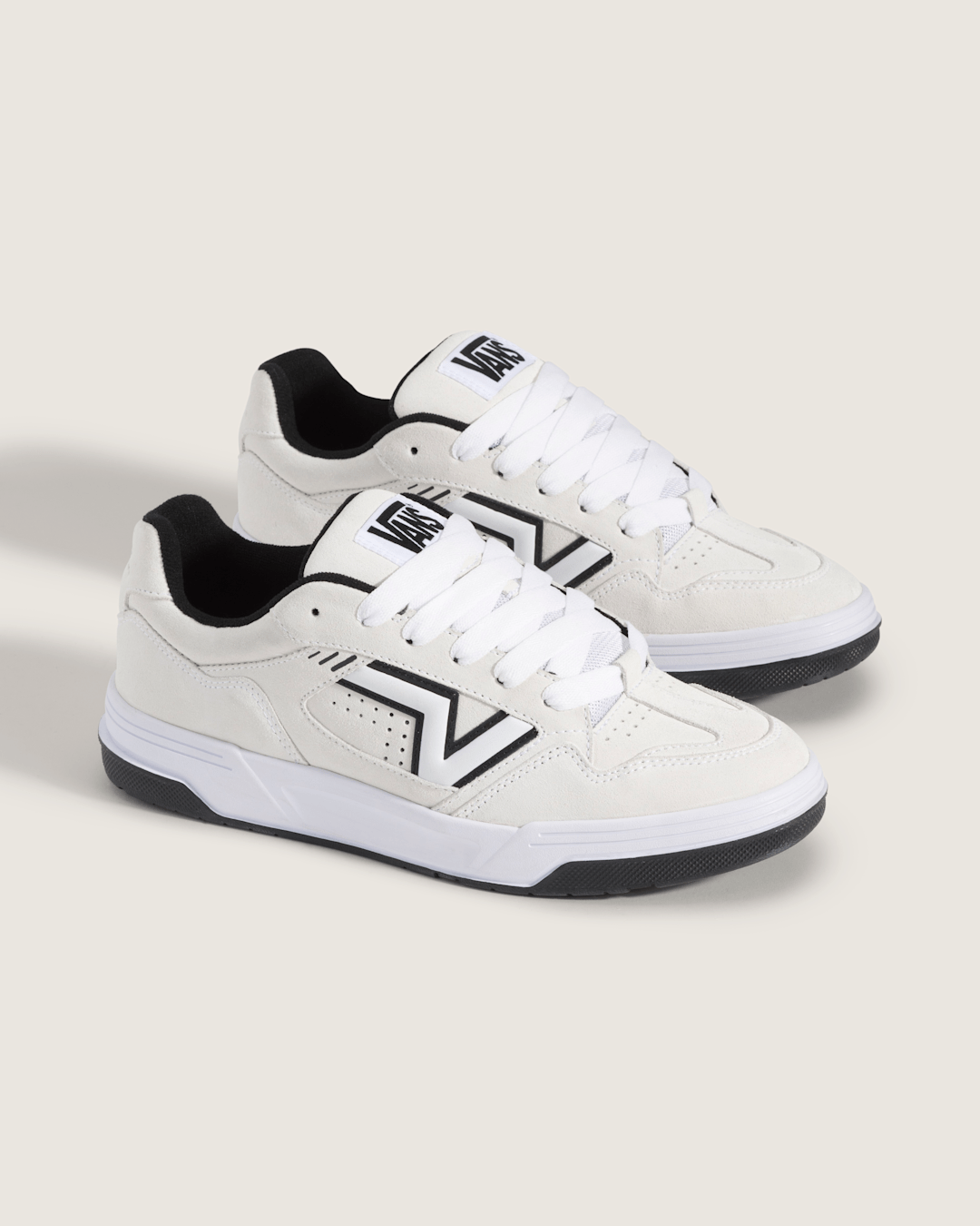 Upland Shoe in True White / Black | Vans near me