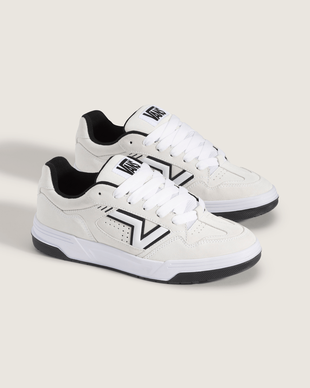Upland Shoe in True White / Black | Vans near me