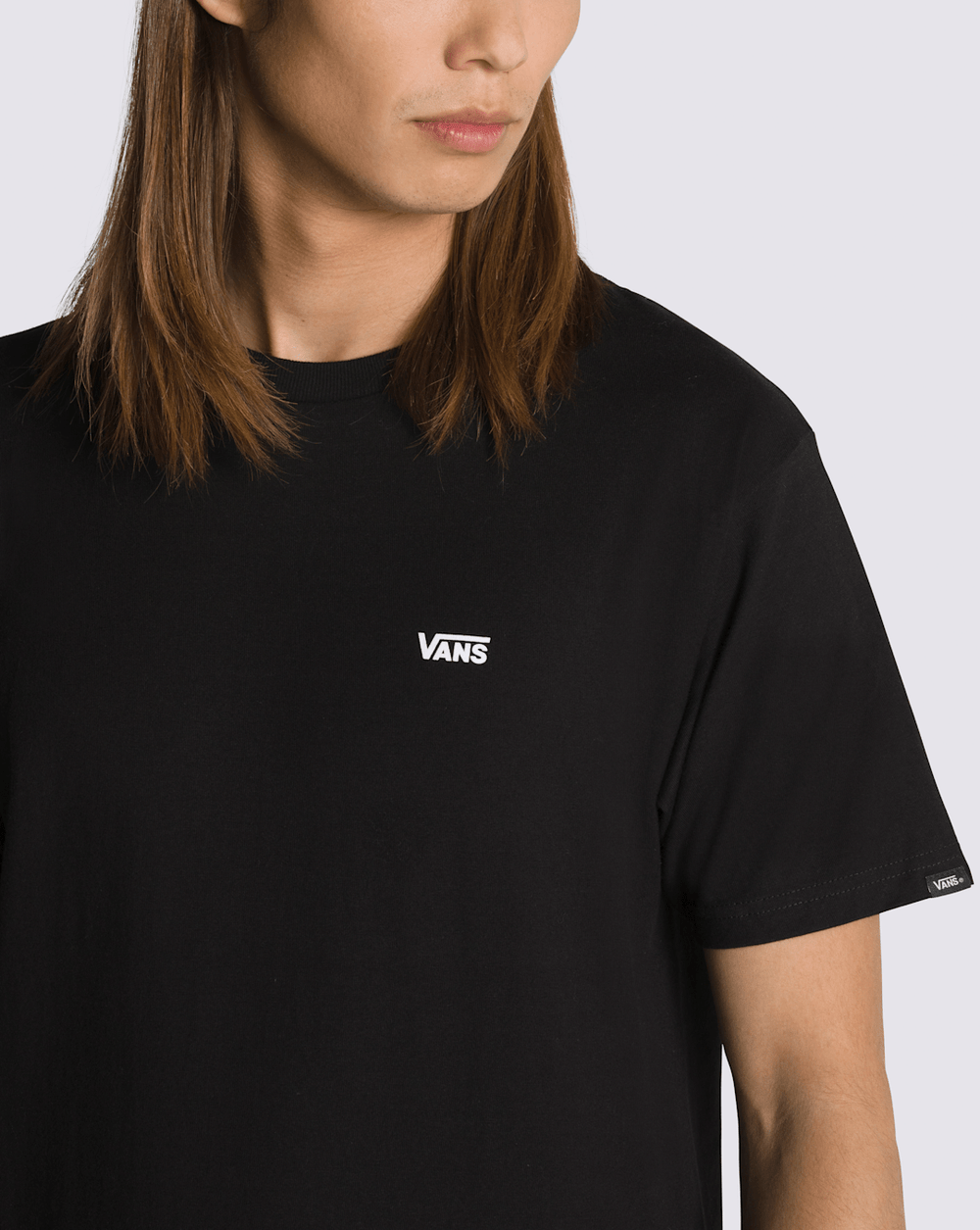 Left Chest Logo T-Shirt in Black | Vans online