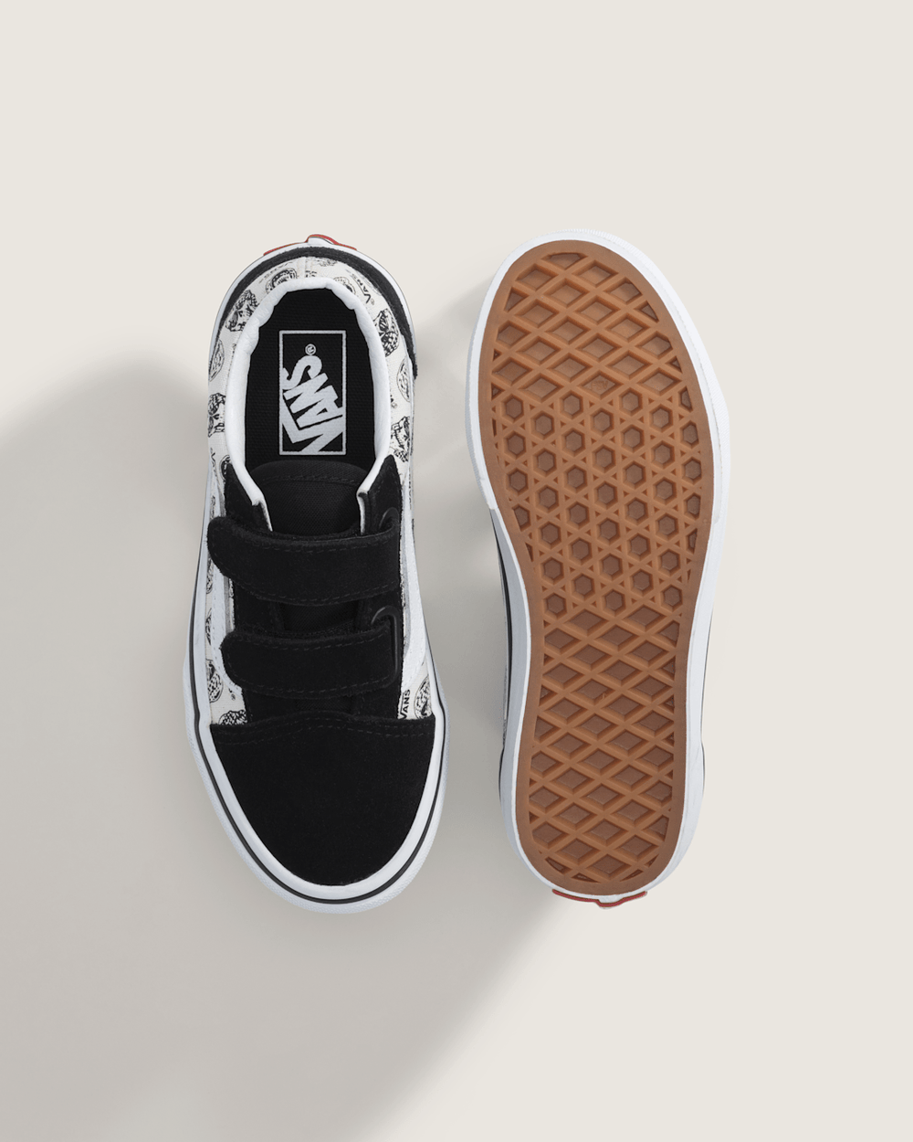 Little Kids Old Skool V Shoe in Black / White | Vans outlet