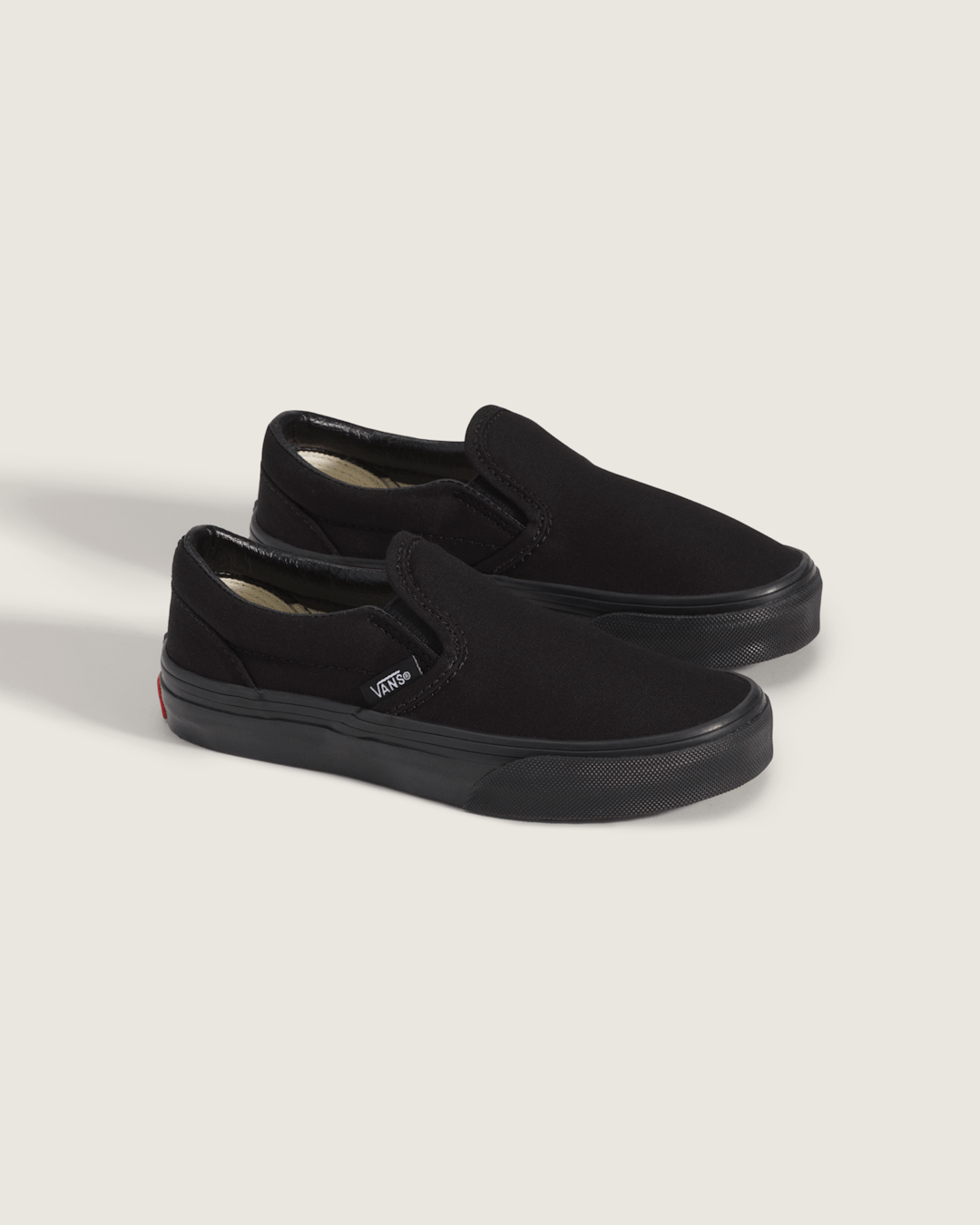 Kids Classic Slip-On Black/Black Shoes | Vans outlet