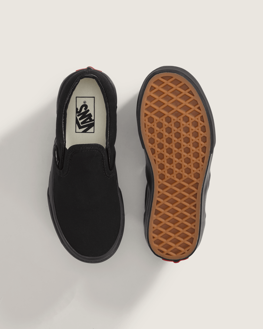 Kids Classic Slip-On Black/Black Shoes | Vans outlet