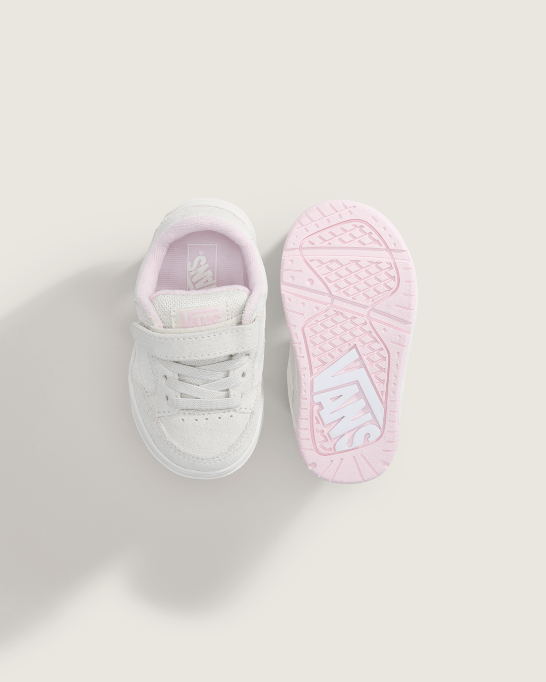 Toddler Hylane V Shoe in Marshmallow White / Pink | Vans on sale