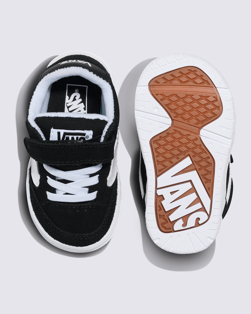 Toddler Hylane V Shoe in Black / White | Vans online