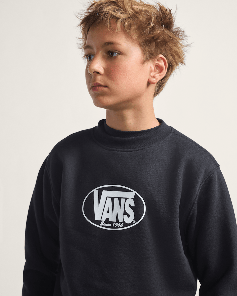 Kids Classic Oval Crew Sweatshirt in Black | Vans on sale