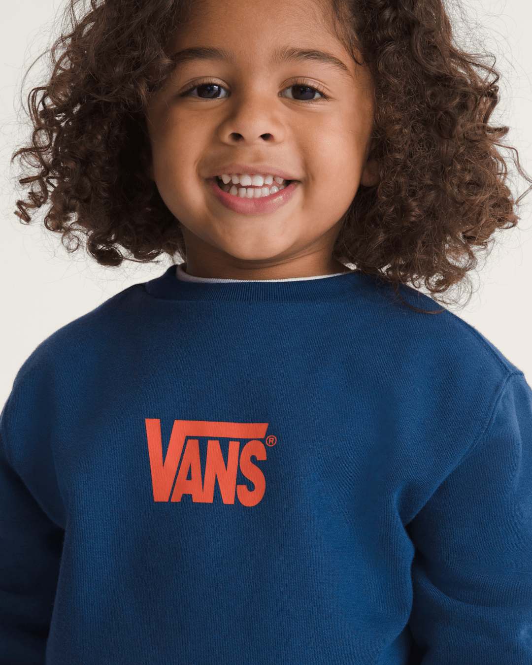 Little Kids Stretch Logo Crew Sweatshirt in Deep Indigo Blue / Flame Red | Vans online