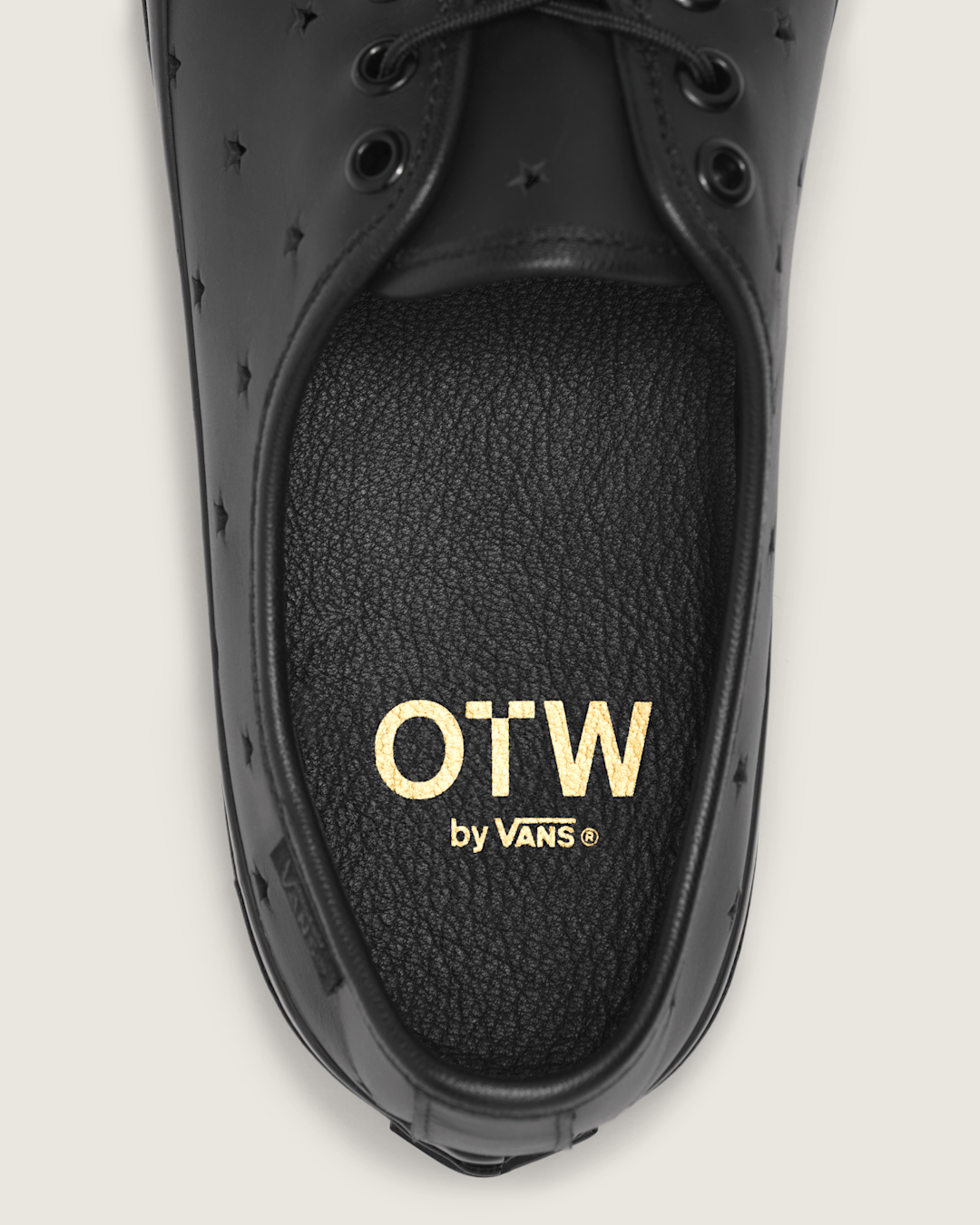 OTW One Piece Authentic Vibram in Star Black | Vans discount