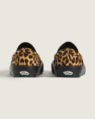 Classic Slip-On Shoe in Leopard Brown / Black | Vans outlet