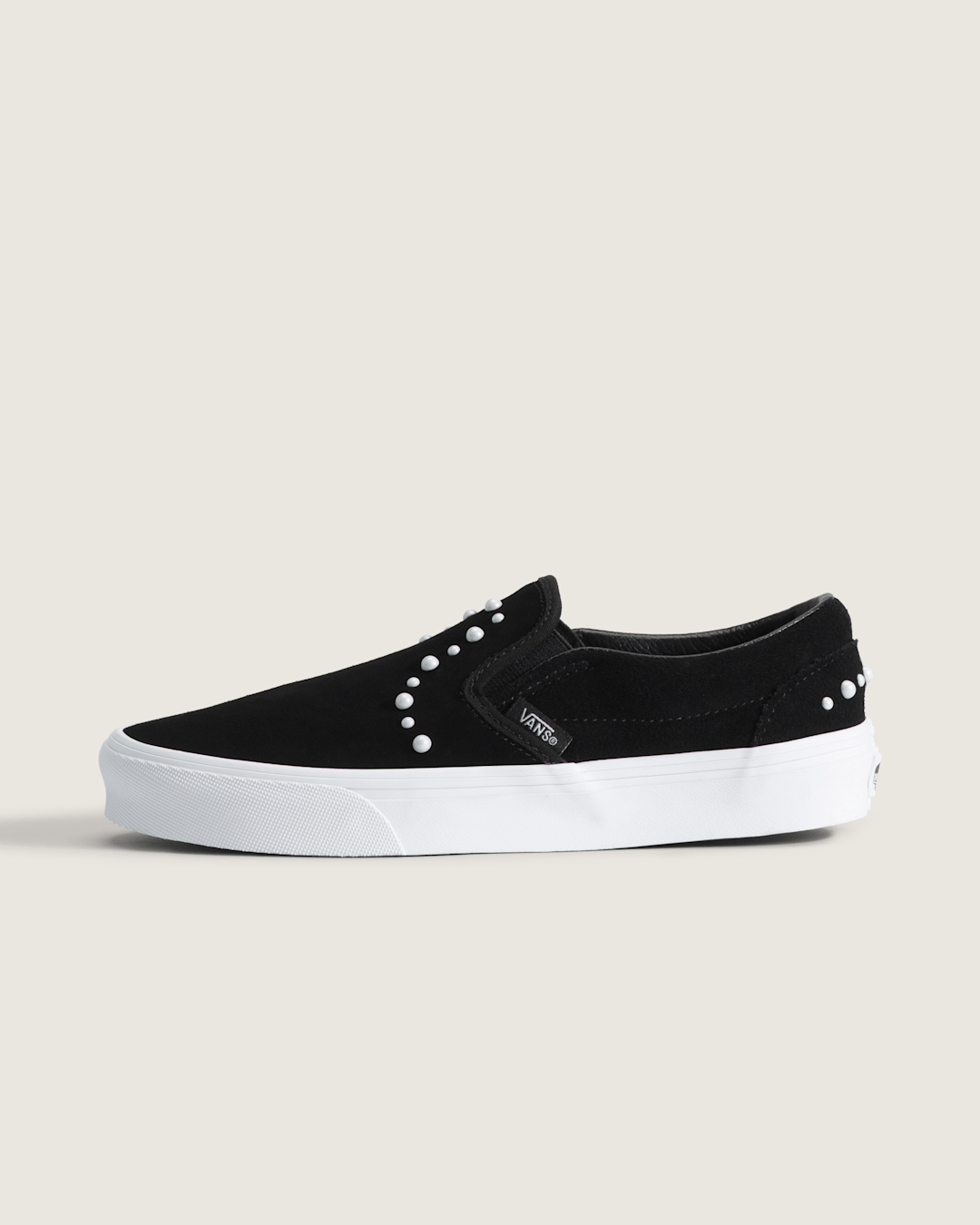 Classic Slip-On Shoe in Black | Vans outlet