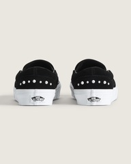 Classic Slip-On Shoe in Black | Vans outlet