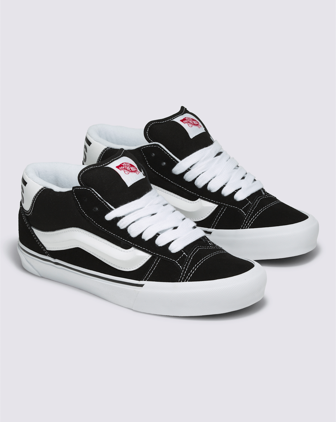 Knu Mid Shoe in Black / True White | Vans sale