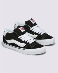 Knu Mid Shoe in Black / True White | Vans sale